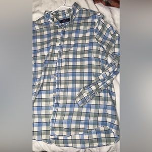 Vineyard Vines button down